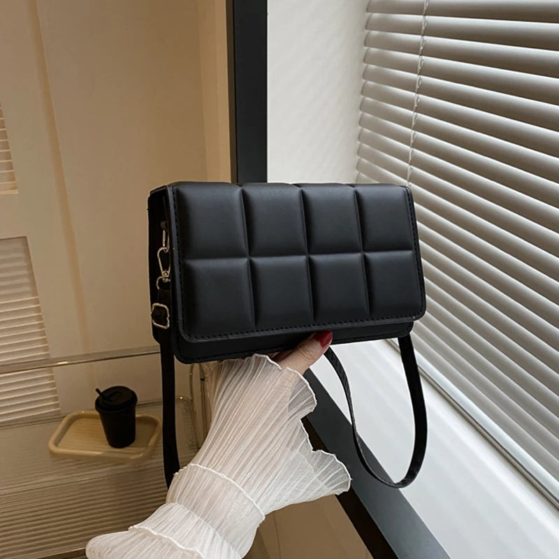 Nuvellea Chain Strap Shoulder Bag for Effortless Chic