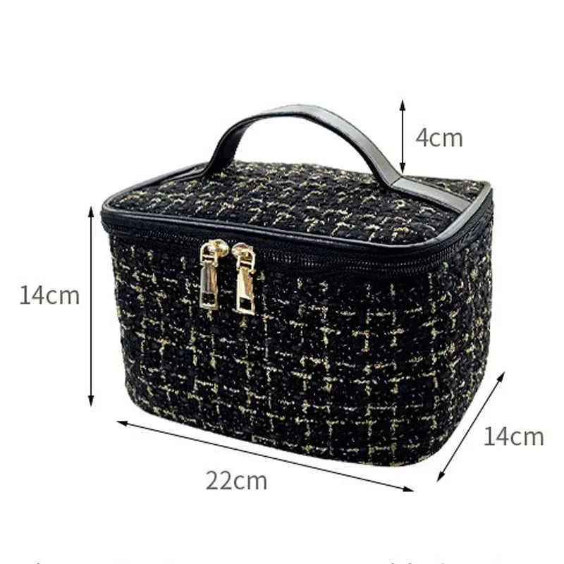 Elegant Beauty Bag for Travel and Daily Essentials