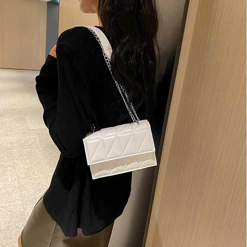 Nuvellea Chain Strap Shoulder Bag for Effortless Chic