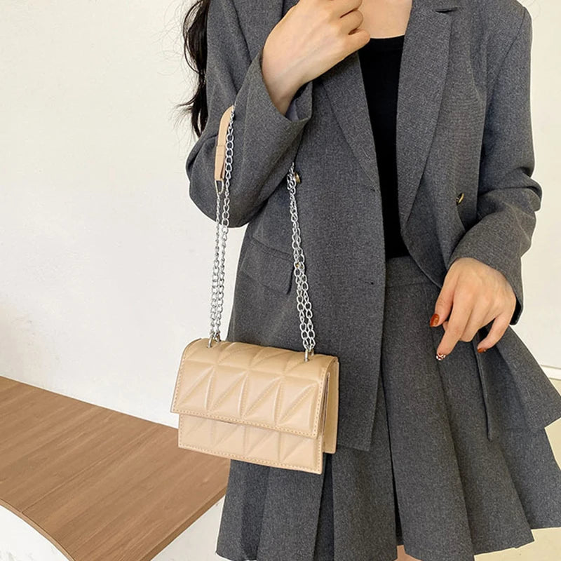 Nuvellea Chain Strap Shoulder Bag for Effortless Chic