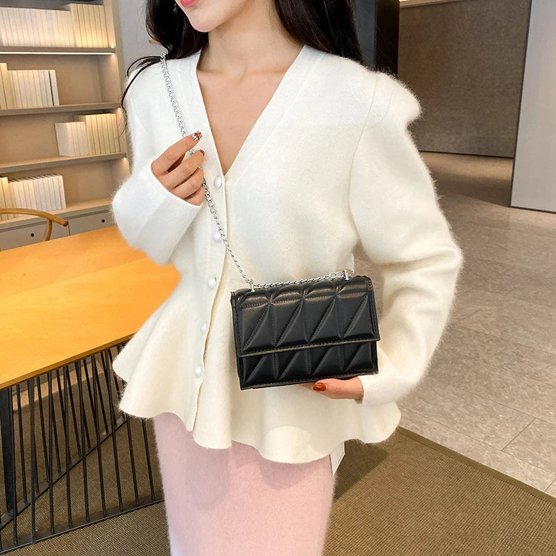 Nuvellea Chain Strap Shoulder Bag for Effortless Chic