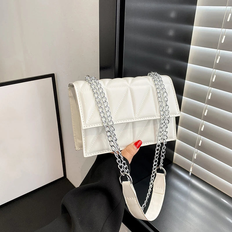 Nuvellea Chain Strap Shoulder Bag for Effortless Chic